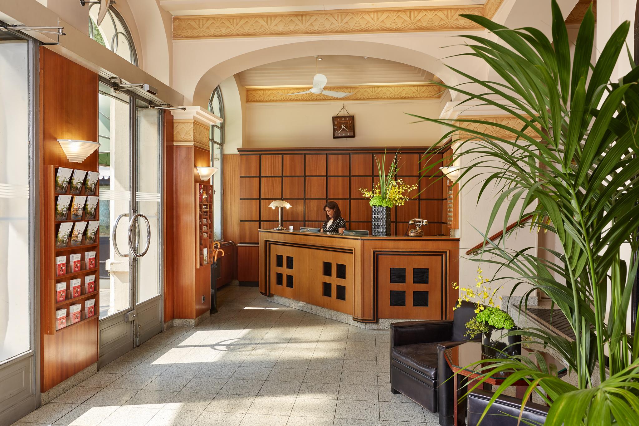 Hotel Raspail Montparnasse Parijs Buitenkant foto