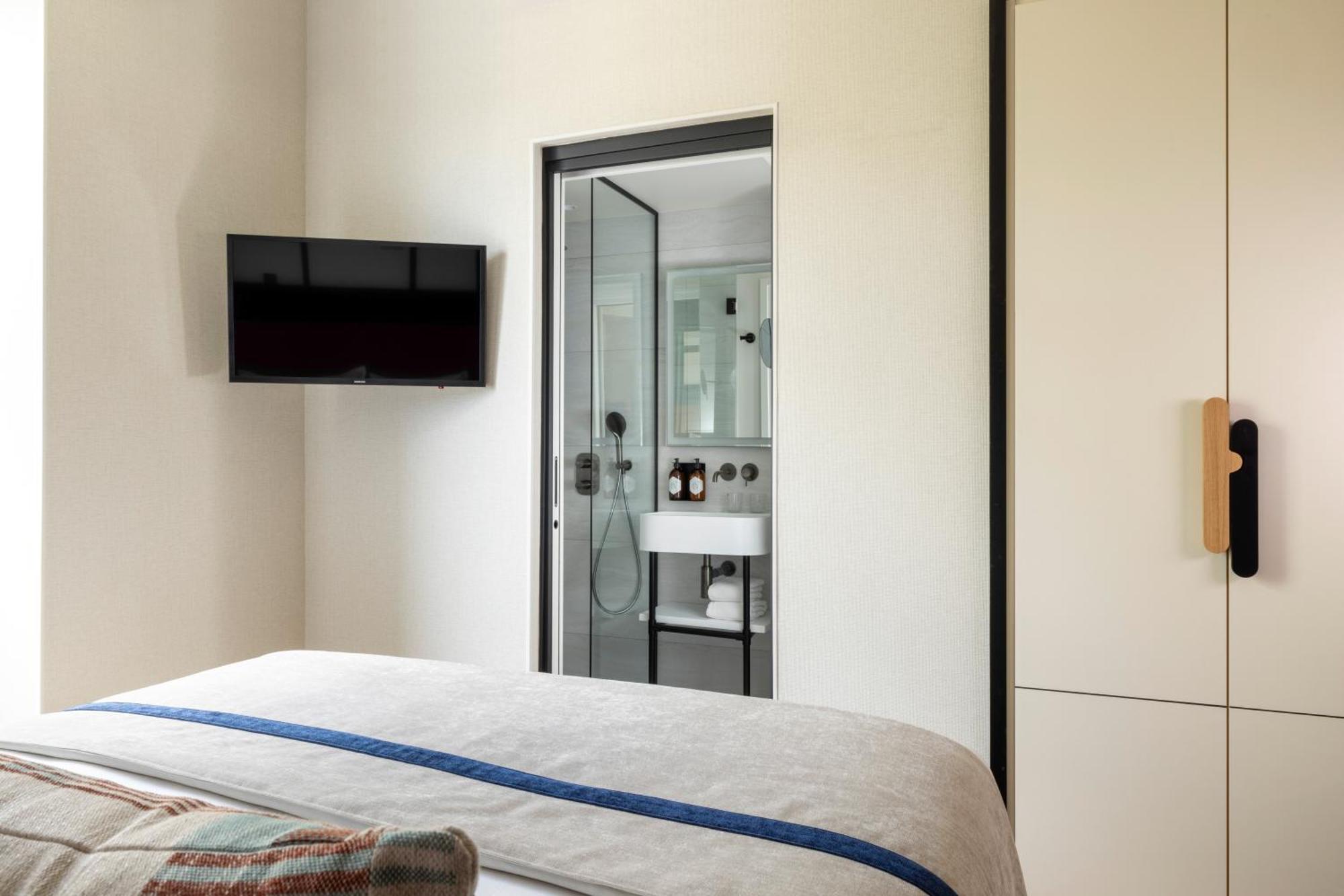Hotel Raspail Montparnasse Parijs Buitenkant foto
